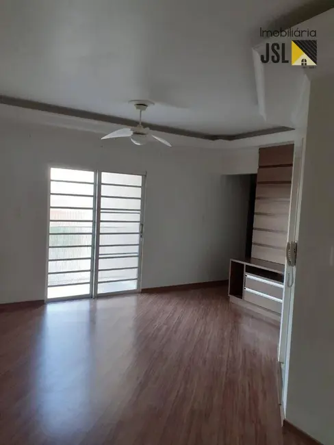 Foto 1 de Apartamento com 3 quartos à venda, 79m2 em Vila Bandeirantes, Cacapava - SP