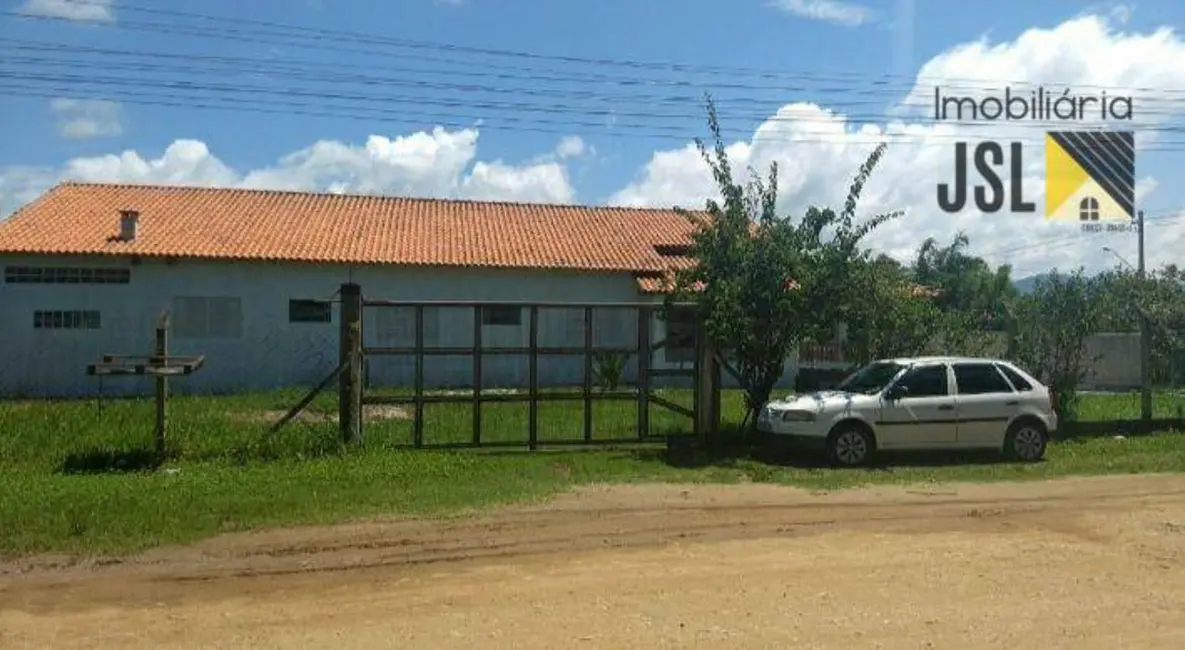 Foto 2 de Chácara com 3 quartos à venda, 3000m2 em Portal Mantiqueira, Cacapava - SP