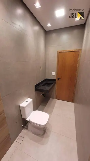 Foto 6 de Sobrado com 3 quartos à venda, 250m2 em Cacapava - SP