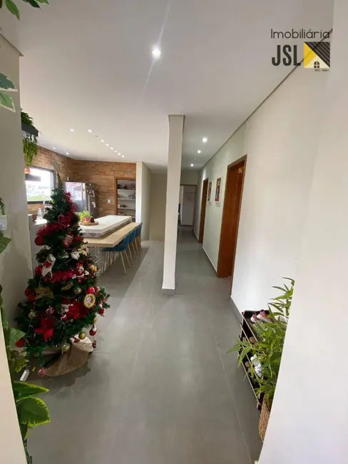 Casa de Condomínio com 3 quartos à venda, 250m2 em Cacapava - SP - imagem 4 Foto 4 de Casa de Condomínio com 3 quartos à venda, 250m2 em Cacapava - SP