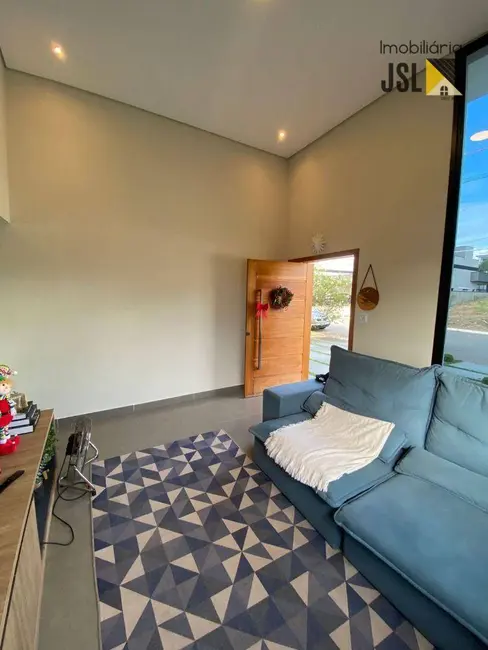 Foto 2 de Casa de Condomínio com 3 quartos à venda, 250m2 em Cacapava - SP