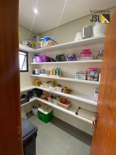 Casa de Condomínio com 3 quartos à venda, 250m2 em Cacapava - SP - imagem 9 Foto 9 de Casa de Condomínio com 3 quartos à venda, 250m2 em Cacapava - SP