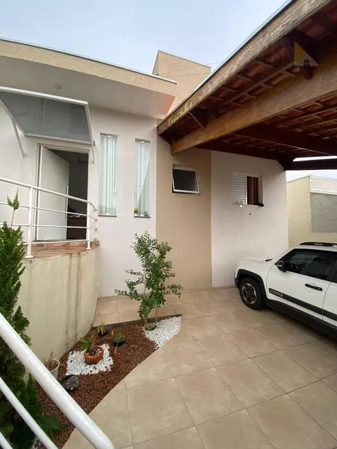 Foto 1 de Casa com 3 quartos à venda, 180m2 em Residencial Borda do Campo, Cacapava - SP