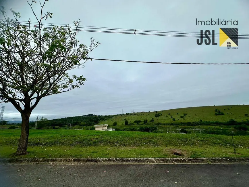Foto 1 de Terreno / Lote à venda, 360m2 em Santa Luzia, Cacapava - SP