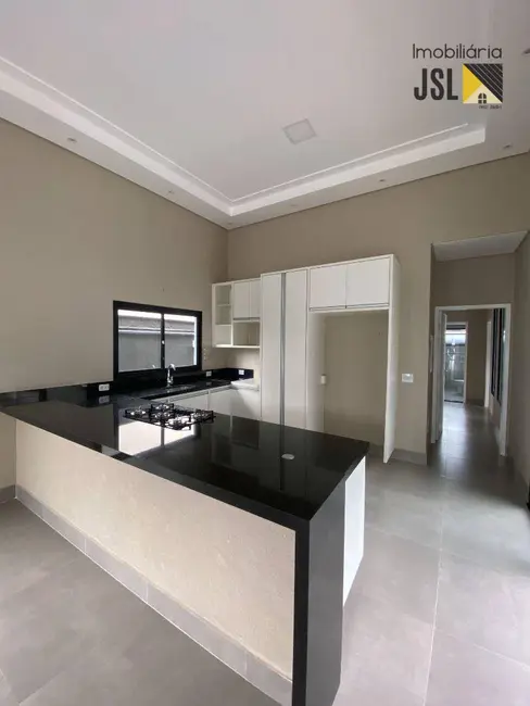 Foto 2 de Casa com 3 quartos para alugar, 300m2 em Cacapava - SP