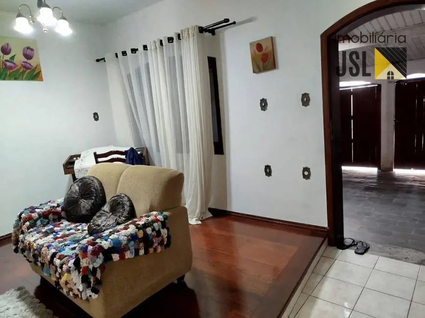 Foto 3 de Sobrado com 3 quartos à venda, 135m2 em Vila Santa Izabel, Cacapava - SP