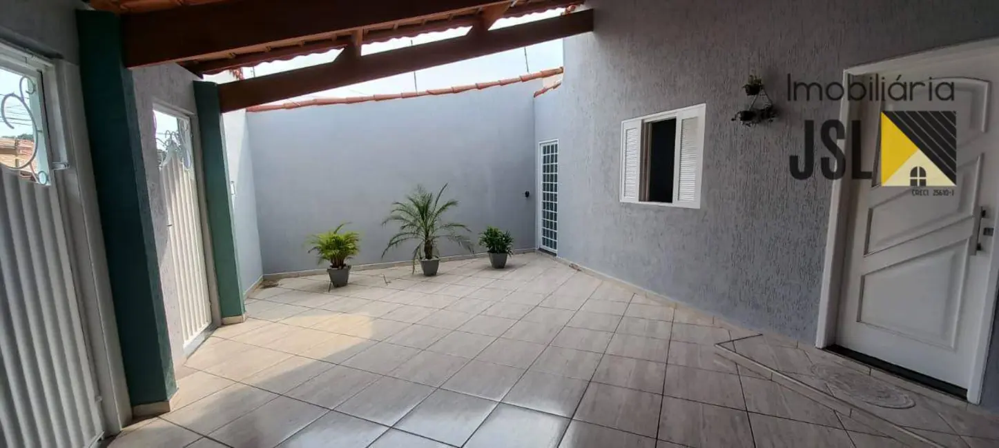 Foto 2 de Casa com 3 quartos à venda, 191m2 em Jardim Caçapava, Cacapava - SP