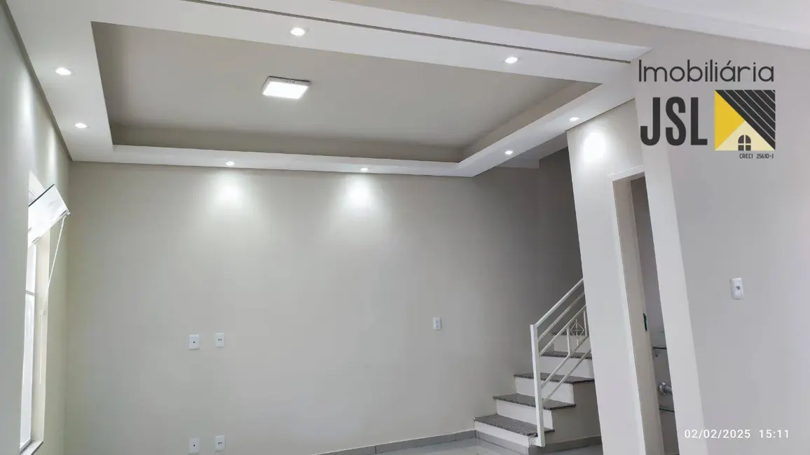 Foto 1 de Sobrado com 2 quartos à venda, 76m2 em Vila Santos, Cacapava - SP