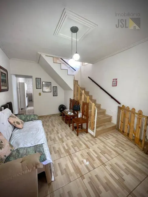 Foto 2 de Sobrado com 2 quartos à venda, 250m2 em Vila Independência, Cacapava - SP