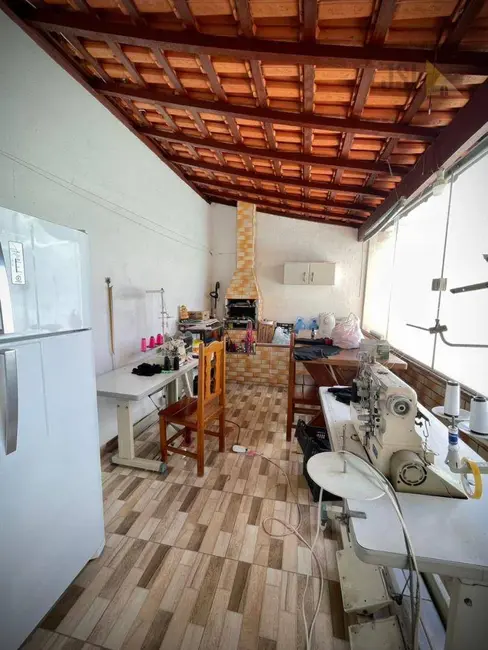 Foto 8 de Sobrado com 2 quartos à venda, 250m2 em Vila Independência, Cacapava - SP