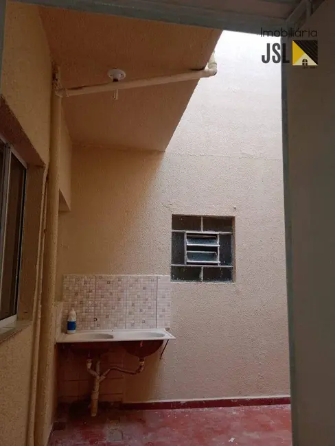 Foto 1 de Casa com 2 quartos para alugar, 125m2 em Centro, Cacapava - SP