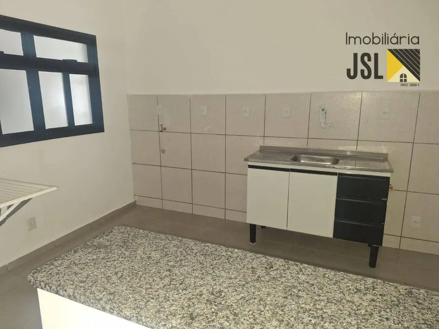 Foto 2 de Kitnet com 1 quarto para alugar, 280m2 em Vila Resende, Cacapava - SP
