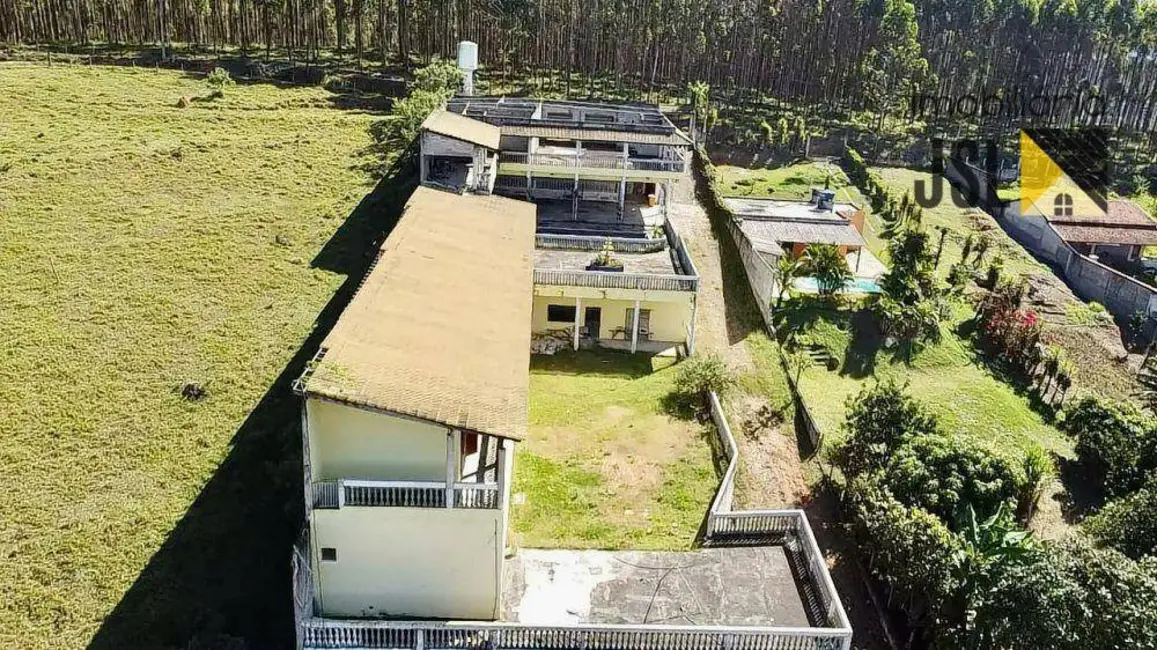 Foto 4 de Chácara com 21 quartos à venda, 4000m2 em Guararema - SP