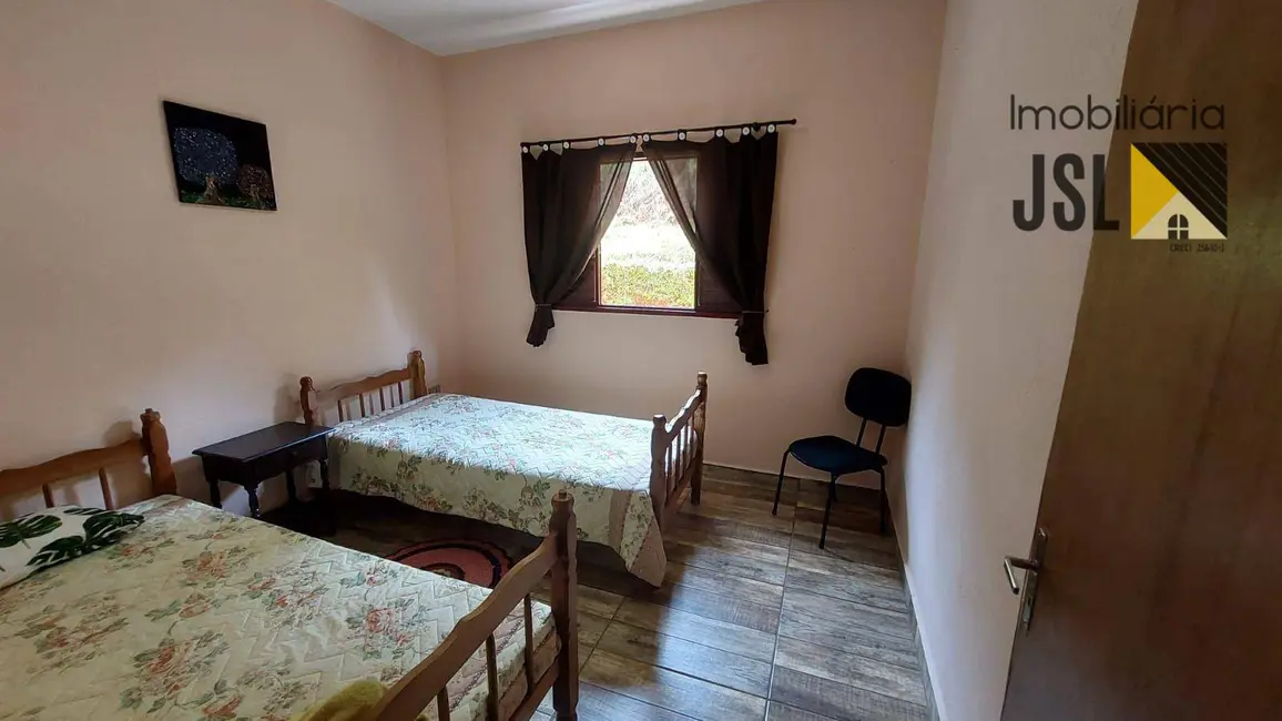 Chácara com 3 quartos à venda, 3500m2 em Paraibuna - SP - imagem 6 Foto 6 de Chácara com 3 quartos à venda, 3500m2 em Paraibuna - SP