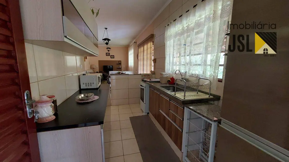 Chácara com 3 quartos à venda, 3500m2 em Paraibuna - SP - imagem 5 Foto 5 de Chácara com 3 quartos à venda, 3500m2 em Paraibuna - SP