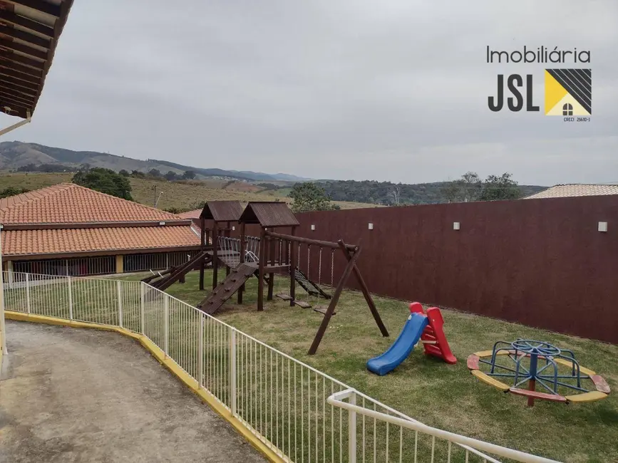 Foto 1 de Chácara com 4 quartos à venda, 1328m2 em Taubate - SP