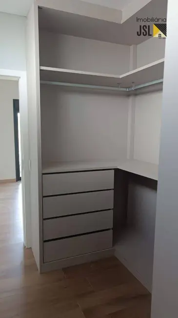 Foto 9 de Sobrado com 3 quartos à venda, 360m2 em Guamirim, Cacapava - SP