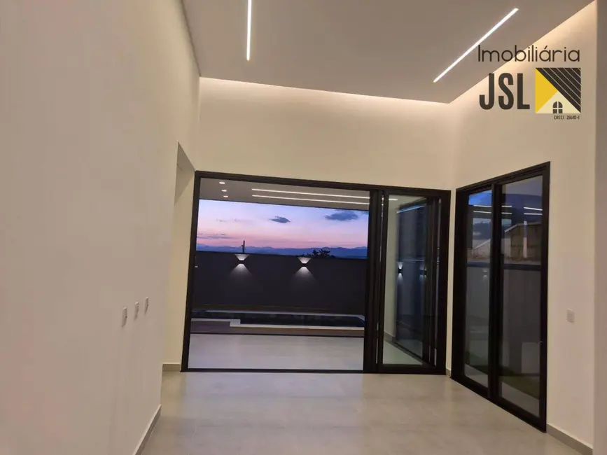 Foto 7 de Casa com 3 quartos à venda, 253m2 em Cacapava - SP