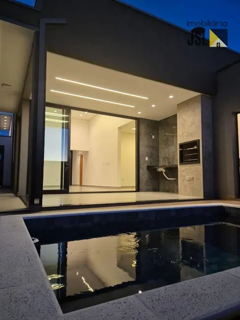 Foto 1 de Casa com 3 quartos à venda, 253m2 em Cacapava - SP