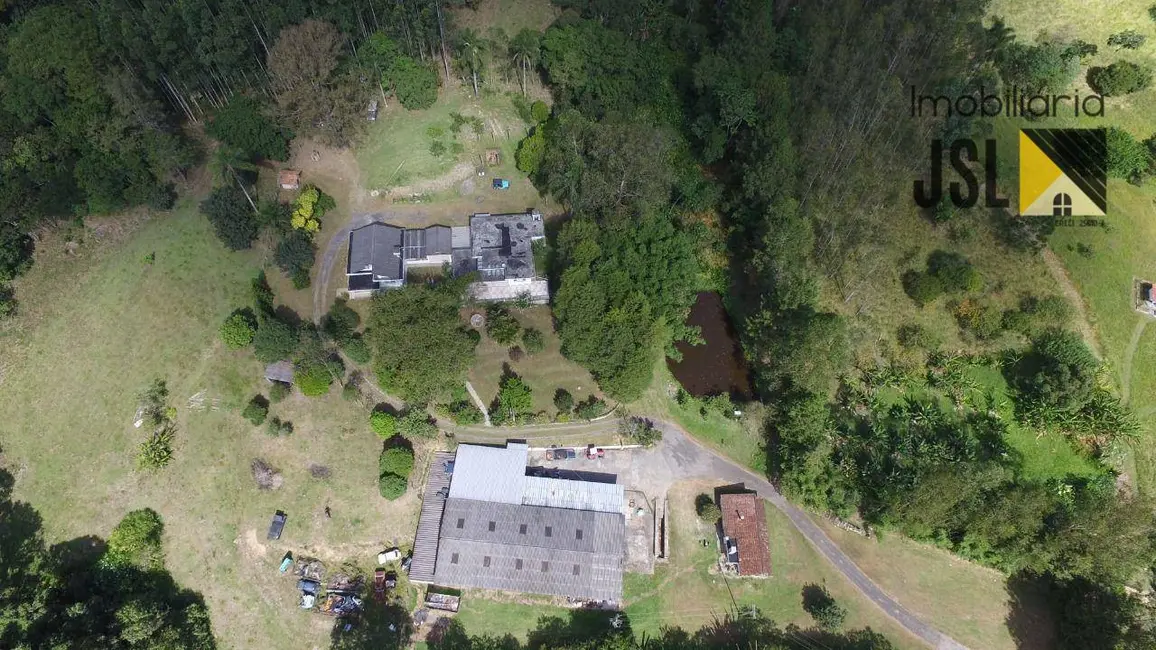 Sítio / Rancho com 6 quartos à venda, 185000m2 em Paraibuna - SP - imagem 5 Foto 5 de Sítio / Rancho com 6 quartos à venda, 185000m2 em Paraibuna - SP