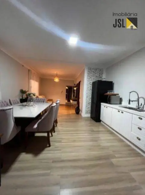 Foto 4 de Casa com 3 quartos à venda, 250m2 em Jardim Rafael, Cacapava - SP