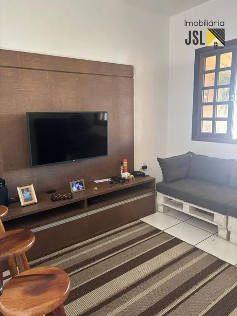 Foto 2 de Sobrado com 2 quartos à venda, 175m2 em Parque Residencial Santo André, Cacapava - SP