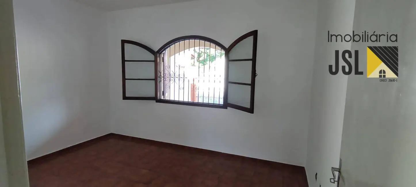 Casa com 2 quartos à venda, 144m2 em Jardim Amália, Cacapava - SP - imagem 8 Foto 8 de Casa com 2 quartos à venda, 144m2 em Jardim Amália, Cacapava - SP