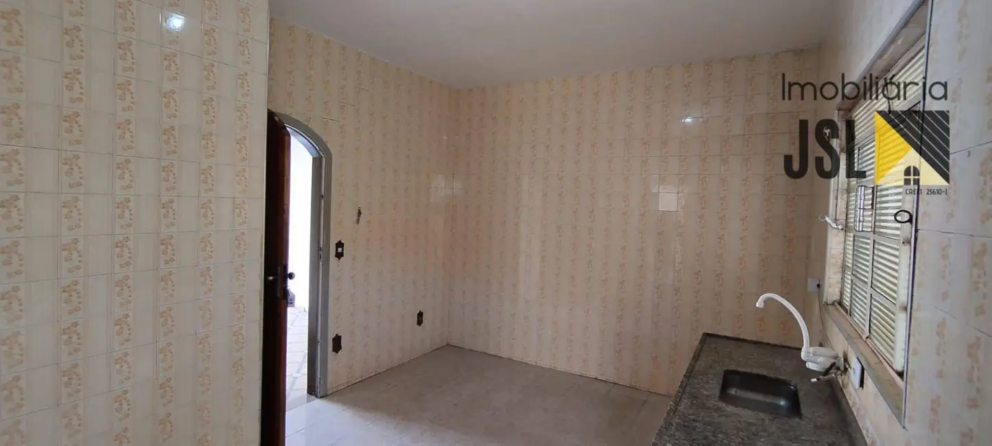 Casa com 2 quartos à venda, 144m2 em Jardim Amália, Cacapava - SP - imagem 7 Foto 7 de Casa com 2 quartos à venda, 144m2 em Jardim Amália, Cacapava - SP