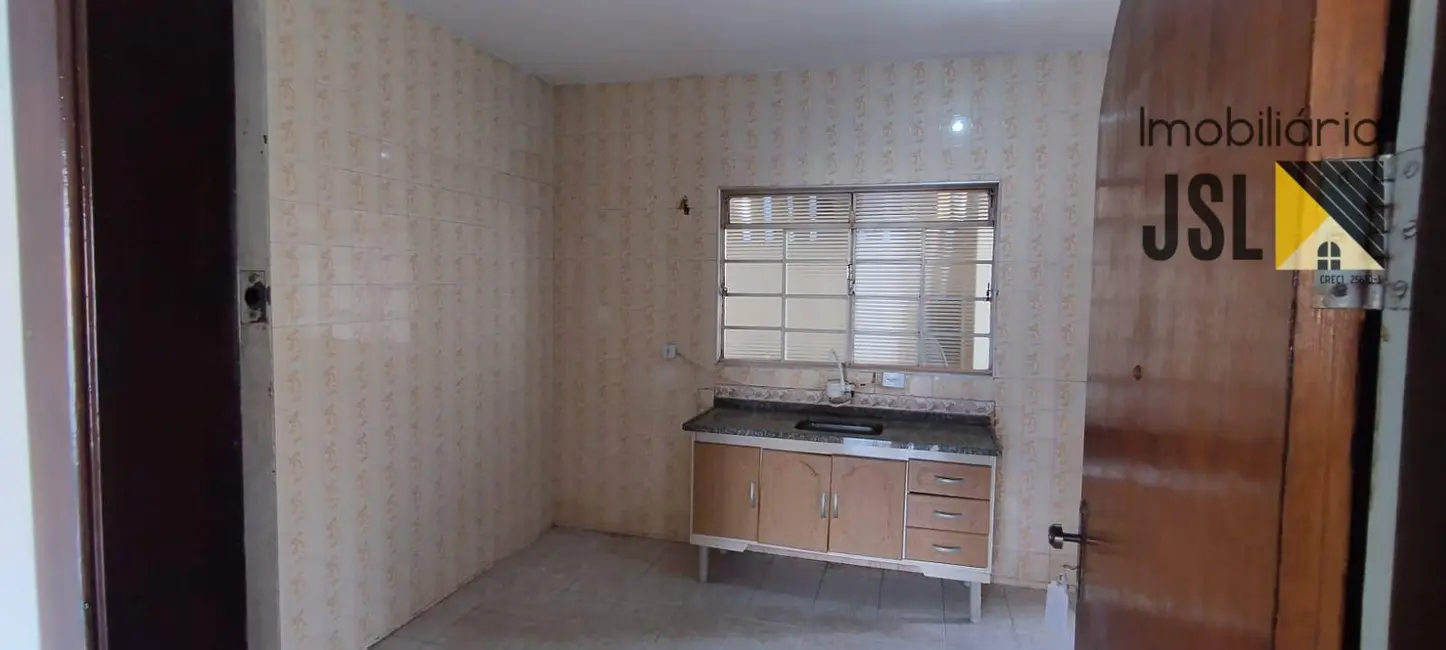 Casa com 2 quartos à venda, 144m2 em Jardim Amália, Cacapava - SP - imagem 5 Foto 5 de Casa com 2 quartos à venda, 144m2 em Jardim Amália, Cacapava - SP