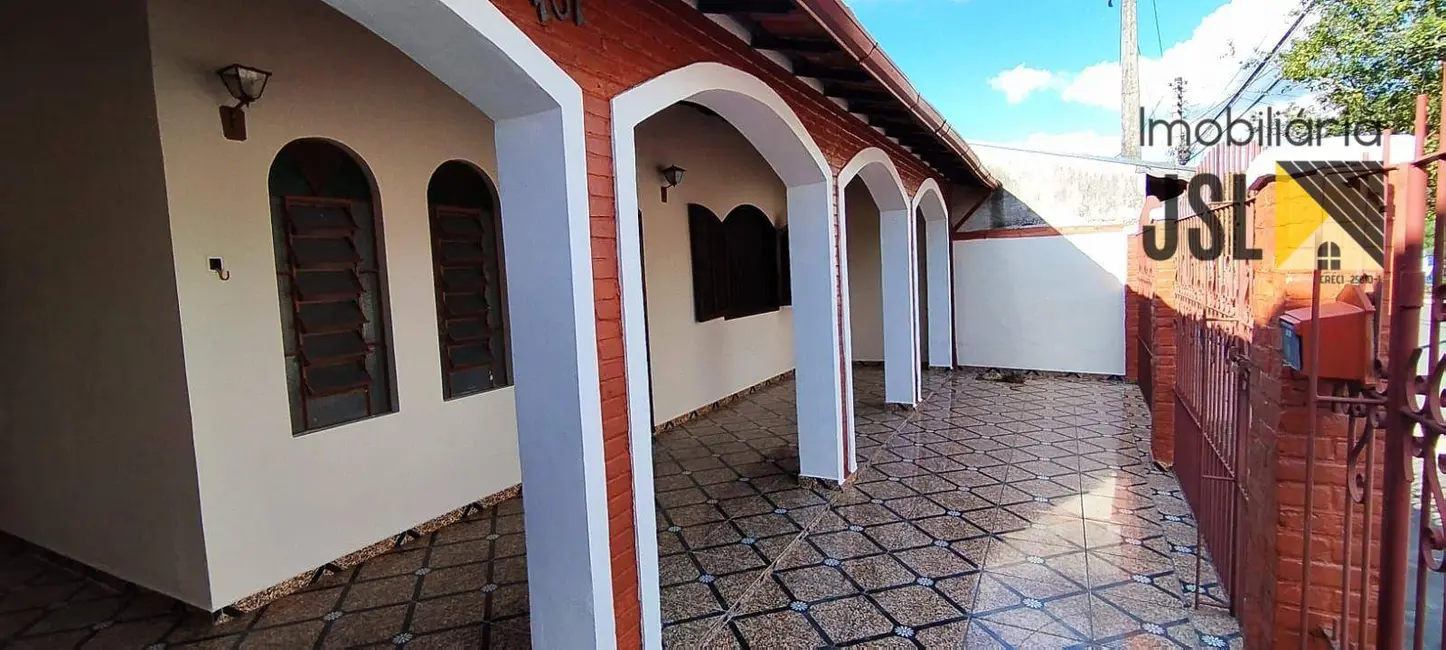 Foto 1 de Casa com 2 quartos à venda e para alugar, 144m2 em Jardim Amália, Cacapava - SP
