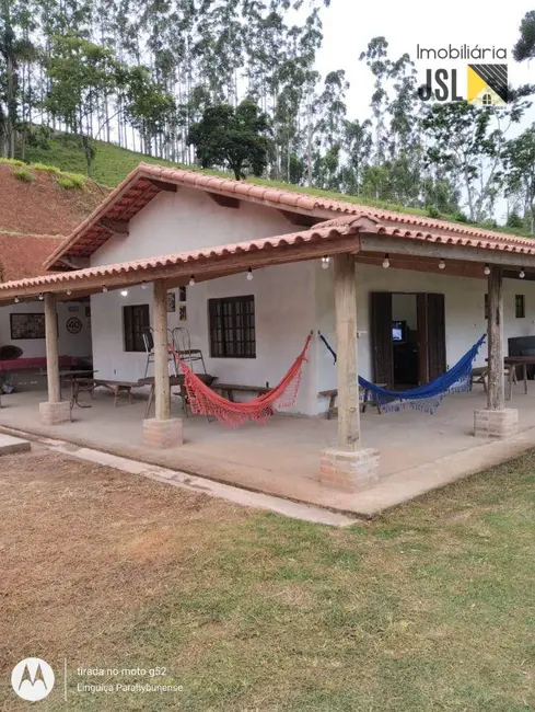 Chácara com 3 quartos à venda, 3128m2 em Paraibuna - SP - imagem 2 Foto 2 de Chácara com 3 quartos à venda, 3128m2 em Paraibuna - SP
