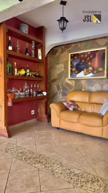 Foto 2 de Chácara com 5 quartos à venda, 12442m2 em Centro, Guaratingueta - SP