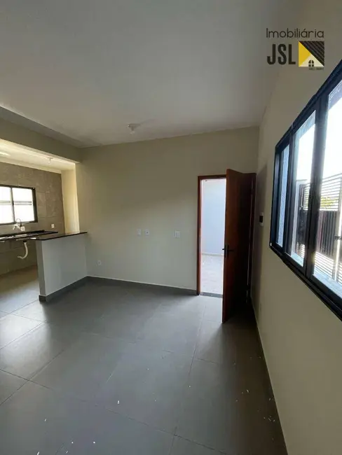Foto 2 de Casa com 2 quartos à venda, 71m2 em Cacapava - SP