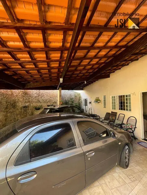 Foto 2 de Casa com 3 quartos à venda, 278m2 em Borda da Mata, Cacapava - SP