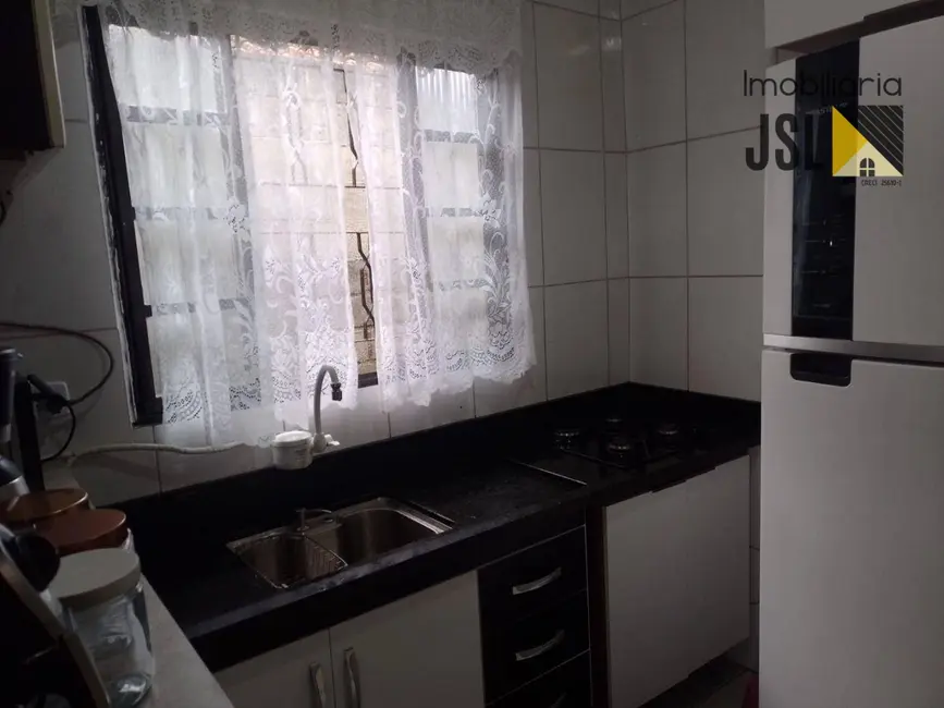 Casa com 2 quartos à venda, 180m2 em Tijuco Preto, Cacapava - SP - imagem 5 Foto 5 de Casa com 2 quartos à venda, 180m2 em Tijuco Preto, Cacapava - SP