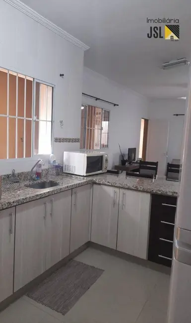Foto 3 de Casa com 2 quartos à venda, 150m2 em Jardim São José, Cacapava - SP