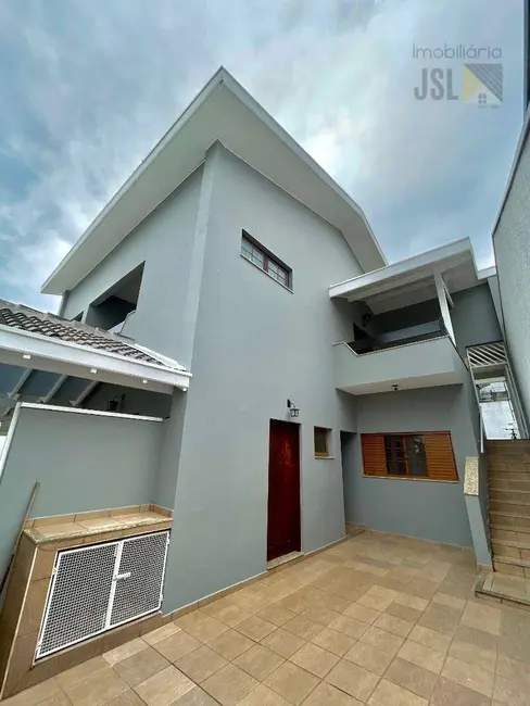 Foto 1 de Casa com 3 quartos para alugar, 600m2 em Residencial Santa Helena, Cacapava - SP