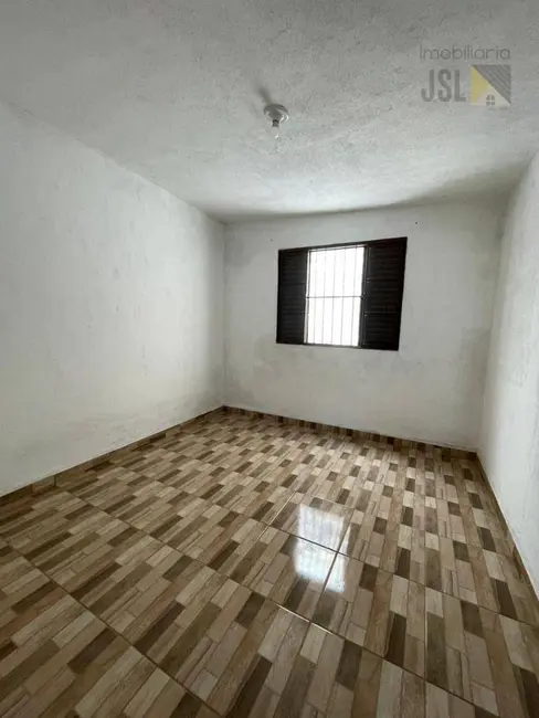 Foto 5 de Chácara com 2 quartos para alugar, 1000m2 em Chácara Ipês, Cacapava - SP