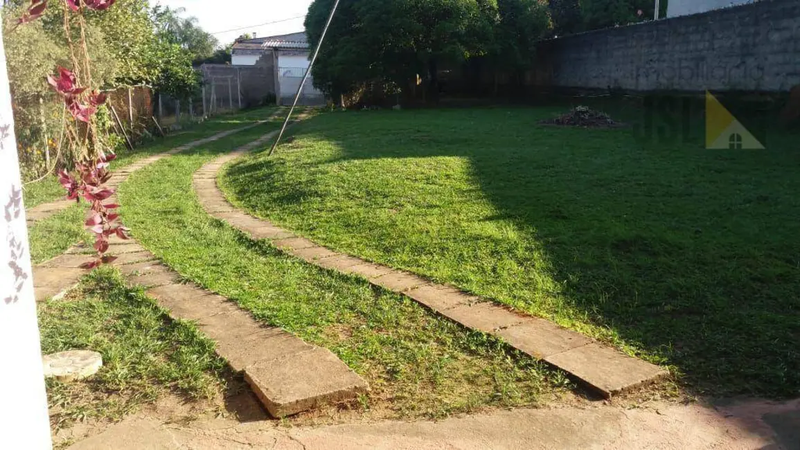 Foto 2 de Chácara com 2 quartos para alugar, 1000m2 em Chácara Ipês, Cacapava - SP