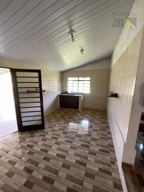 Foto 3 de Chácara com 2 quartos para alugar, 1000m2 em Chácara Ipês, Cacapava - SP