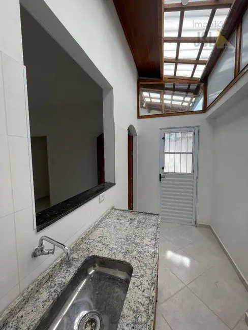 Foto 8 de Casa com 2 quartos à venda, 137m2 em Vila Naly, Cacapava - SP