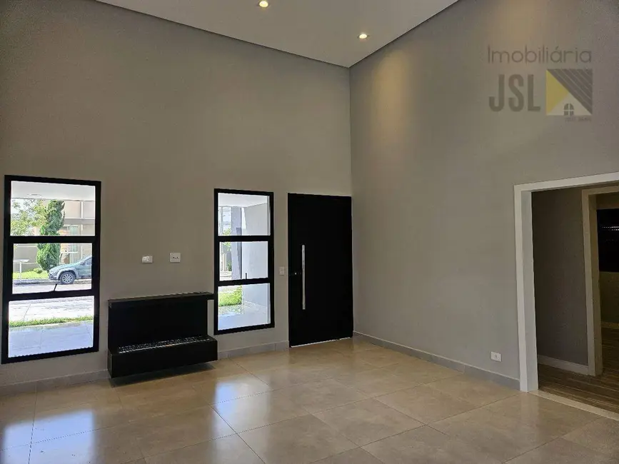 Foto 1 de Casa de Condomínio com 3 quartos à venda, 300m2 em Cacapava - SP