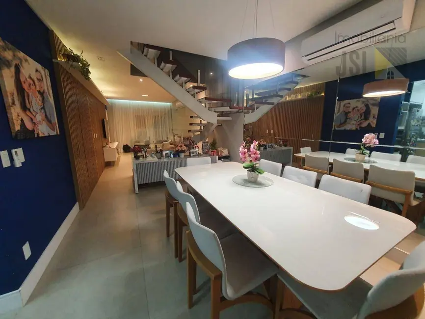 Foto 3 de Sobrado com 4 quartos à venda, 250m2 em Cacapava - SP