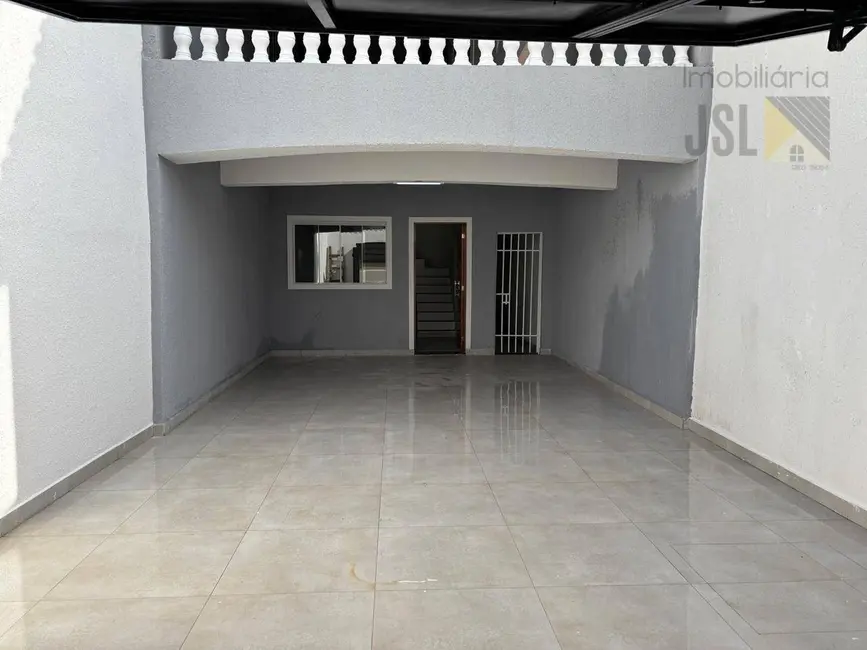 Foto 2 de Sobrado com 2 quartos à venda, 125m2 em Parque Residencial Eldorado, Cacapava - SP