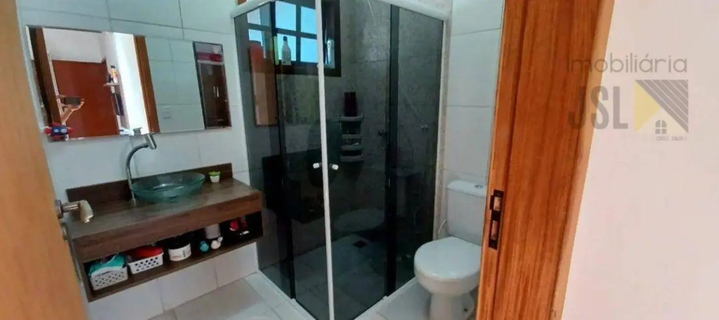 Foto 6 de Sobrado com 2 quartos à venda, 424m2 em Village das Flores, Cacapava - SP