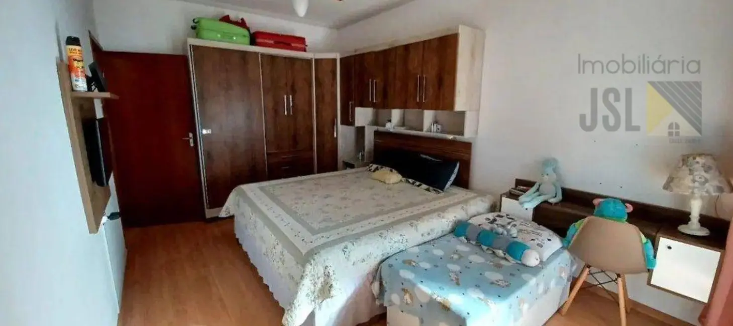 Foto 7 de Sobrado com 2 quartos à venda, 424m2 em Village das Flores, Cacapava - SP