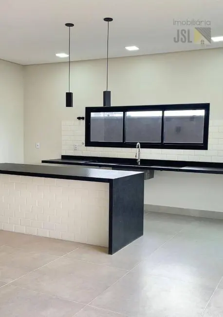 Foto 4 de Casa de Condomínio com 3 quartos à venda, 345m2 em Guamirim, Cacapava - SP