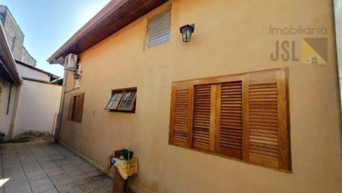 Foto 9 de Casa com 3 quartos à venda, 250m2 em Jardim Maria Cândida, Cacapava - SP