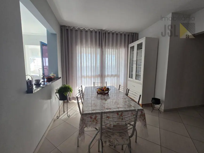 Foto 2 de Apartamento com 3 quartos à venda, 111m2 em Parque Residencial Bom Conselho, Taubate - SP