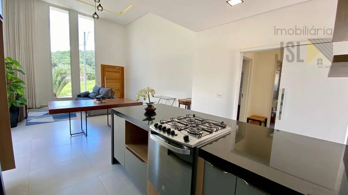 Foto 4 de Casa de Condomínio com 3 quartos à venda, 300m2 em Cacapava - SP